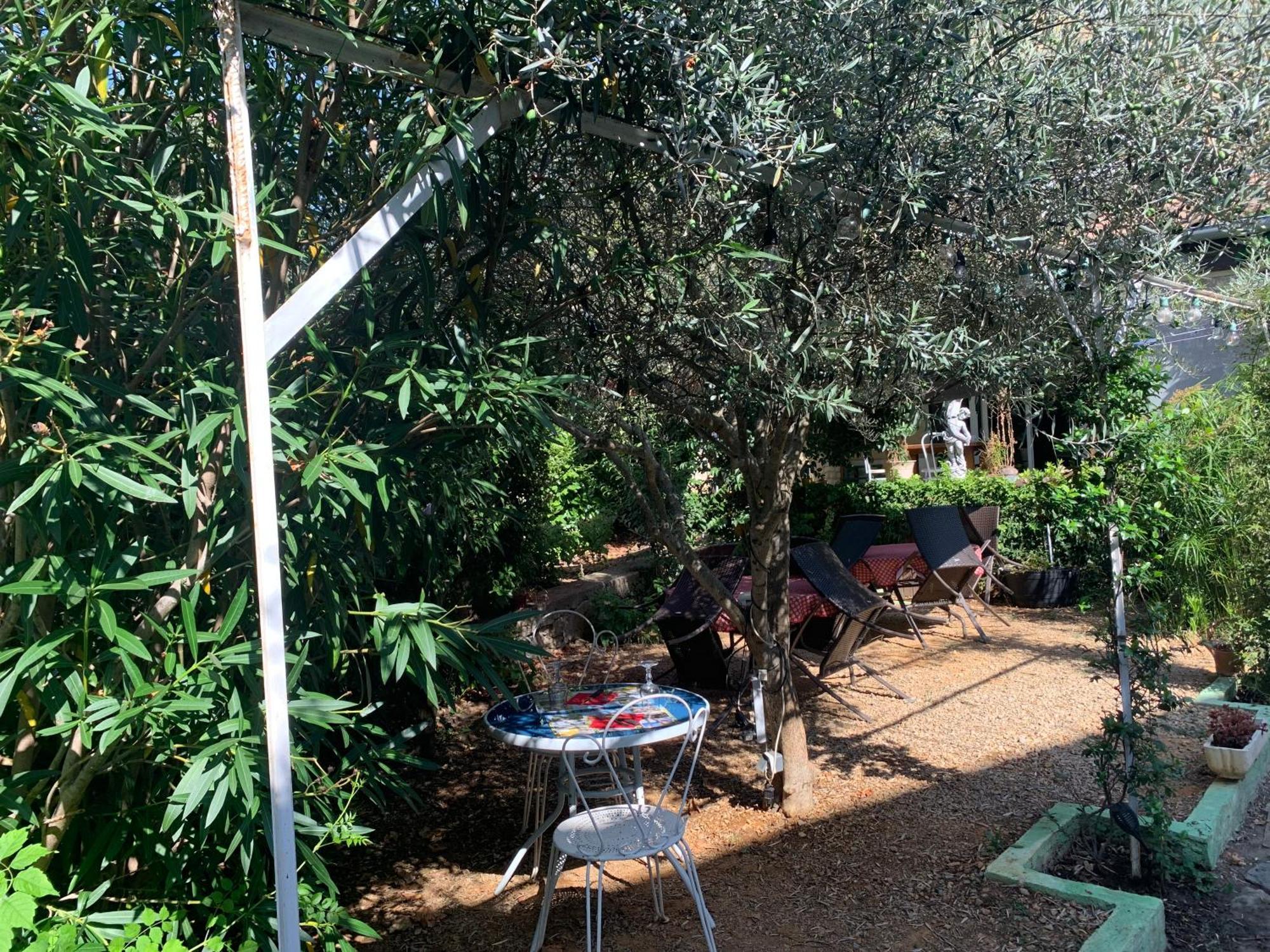 Le Jardin D Ines 호텔 Espéraza 외부 사진